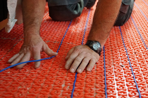 Radiant Floor Heating Systems Buyers Guide For 2023 | Warmup