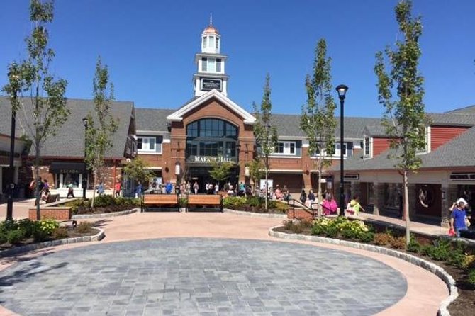 Woodbury Common Premium Outlets Shopping Tour, From Nyc 2023 - New York City