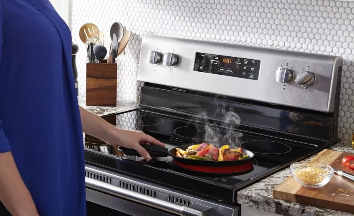 Range Vs. Cooktop: Which Should You Choose? | Maytag