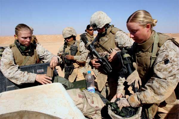 Marine Corps Begins Moving Female Leaders Into Infantry Units | Military.Com