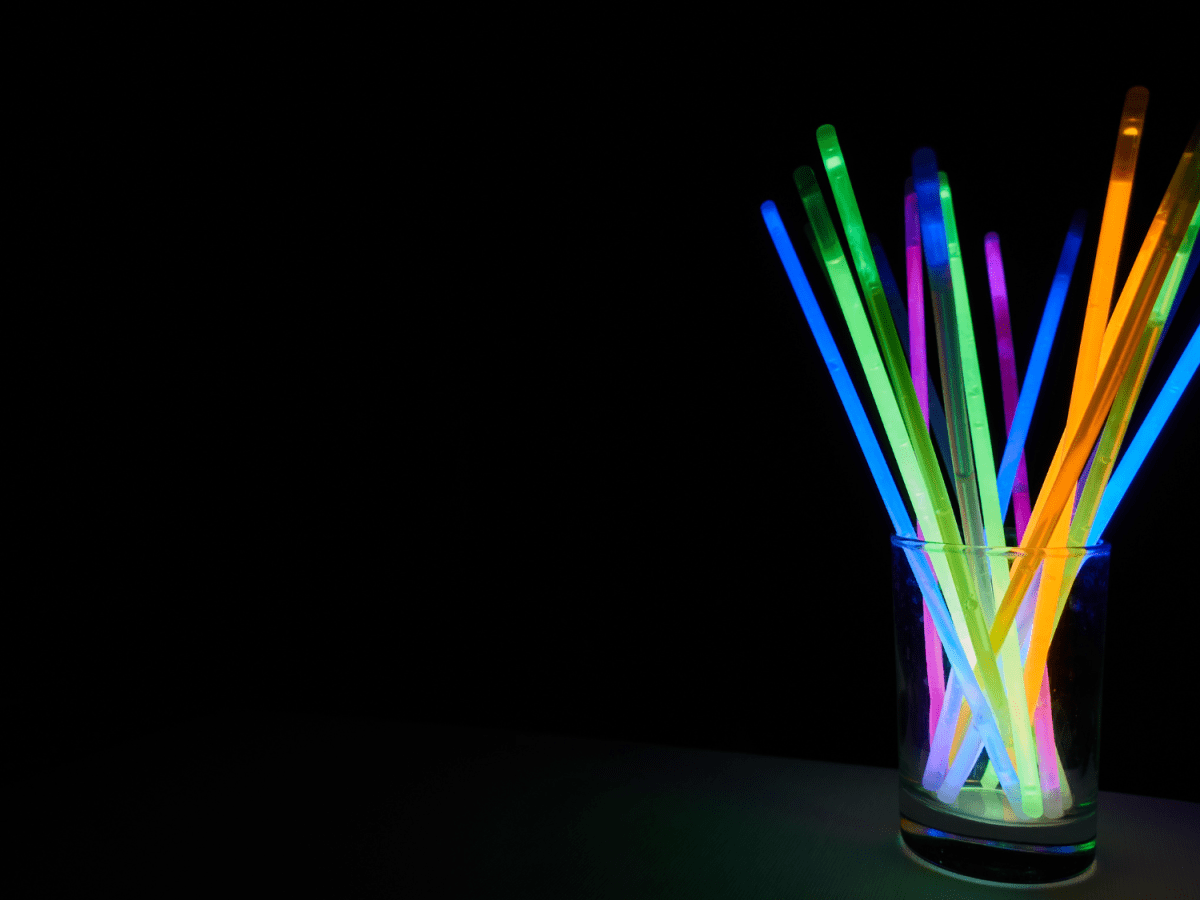 Fun Things To Do With Glow Sticks - Wehavekids