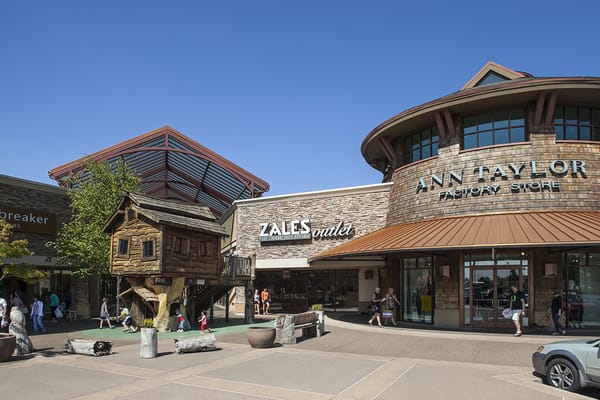 Woodburn Premium Outlets - 278 Photos & 394 Reviews - 1001 Arney Rd,  Woodburn, Oregon - Shopping Centers - Phone Number - Yelp