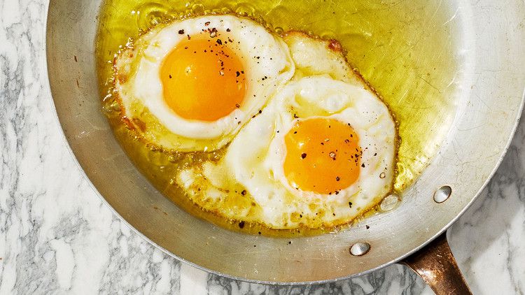 Olive Oil-Fried Eggs Recipe